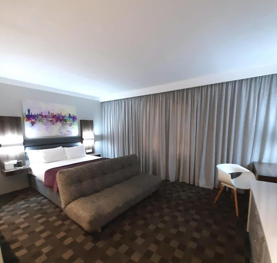 Palm Swift Luxury Accommodation Brits Exterior foto