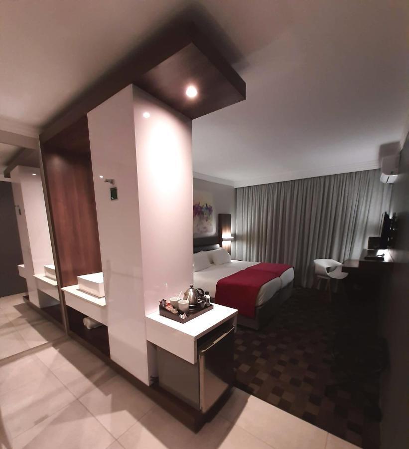 Palm Swift Luxury Accommodation Brits Exterior foto